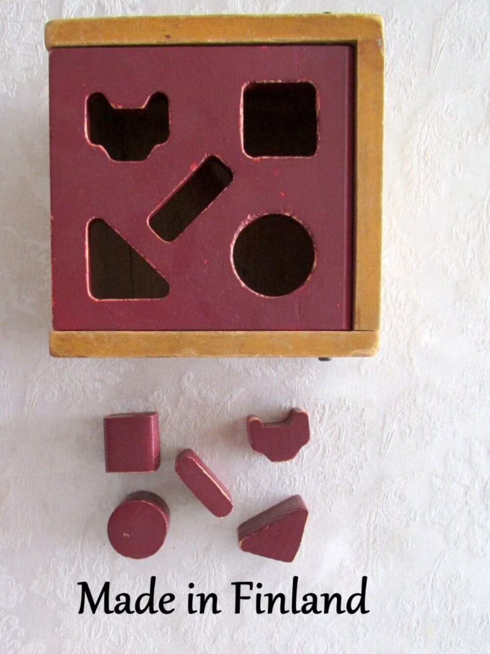 WOOD TOY: SHAPES in the SLOTS LEARNING for BABY & TODDLER, FINLAND, HAND CRAFTED